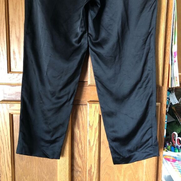 Babaton Atelier Pleated Satin Pull-On Crop Ankle Trousers - 6 - Picture 9 of 13